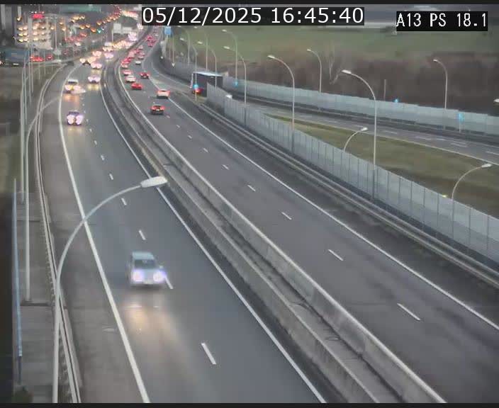 <h2>Traffic live webcam Luxembourg Dudelange - A13 direction Croix de Bettembourg - BK 18.1</h2>
