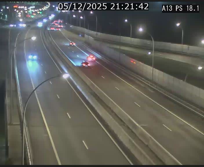 <h2>Traffic live webcam Luxembourg Dudelange - A13 direction Croix de Bettembourg - BK 18.1</h2>