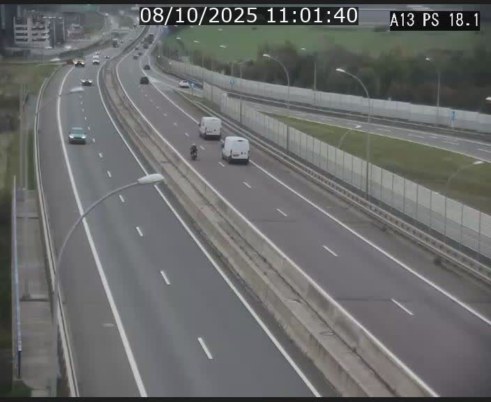 <h2>Traffic live webcam Luxembourg Dudelange - A13 direction Croix de Bettembourg - BK 18.1</h2>