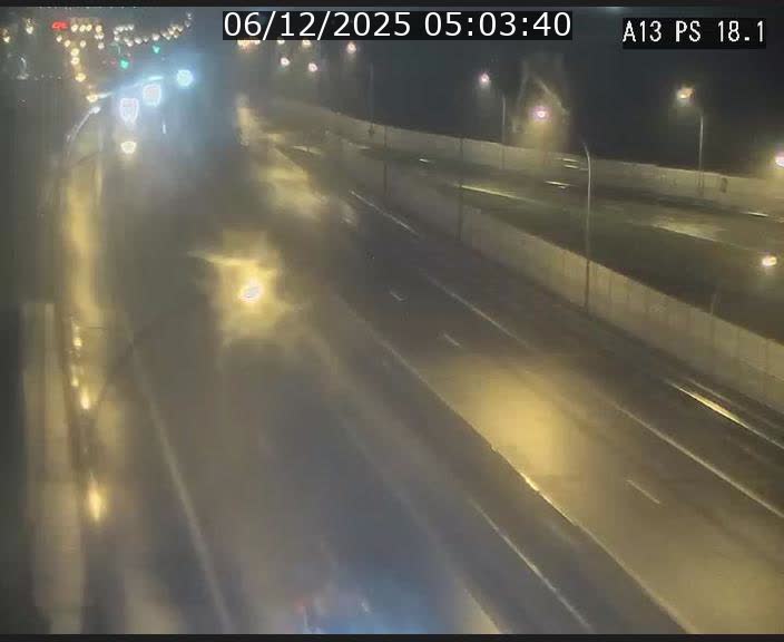 <h2>Traffic live webcam Luxembourg Dudelange - A13 direction Croix de Bettembourg - BK 18.1</h2>