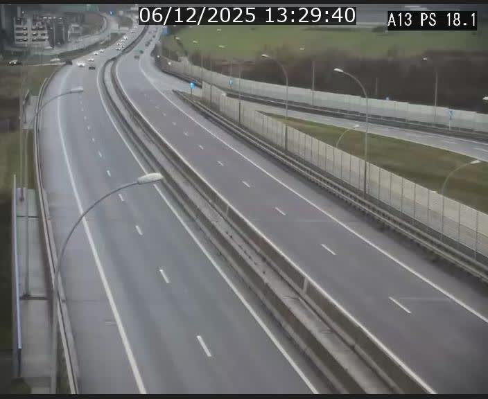 <h2>Traffic live webcam Luxembourg Dudelange - A13 direction Croix de Bettembourg - BK 18.1</h2>