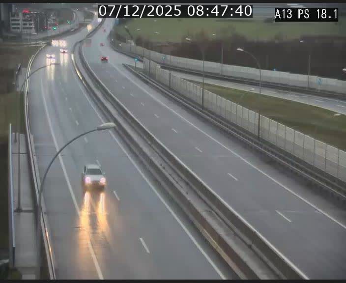 <h2>Traffic live webcam Luxembourg Dudelange - A13 direction Croix de Bettembourg - BK 18.1</h2>