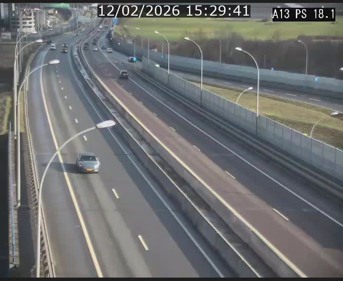 <h2>Traffic live webcam Luxembourg Dudelange - A13 direction Croix de Bettembourg - BK 18.1</h2>
