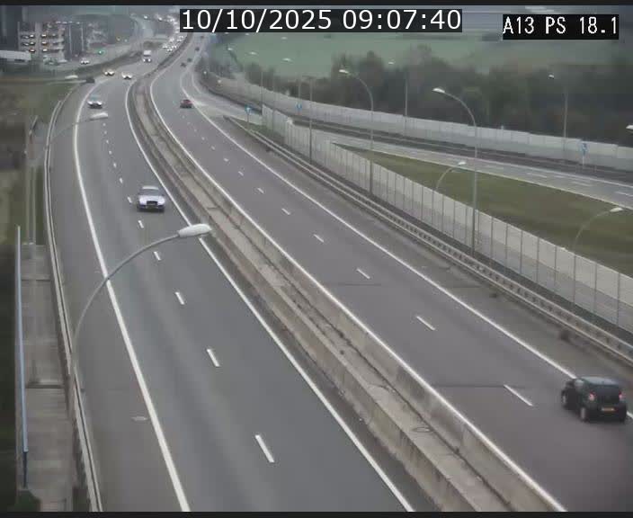 <h2>Traffic live webcam Luxembourg Dudelange - A13 direction Croix de Bettembourg - BK 18.1</h2>