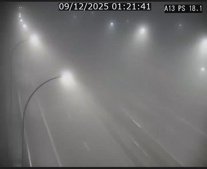 <h2>Traffic live webcam Luxembourg Dudelange - A13 direction Croix de Bettembourg - BK 18.1</h2>