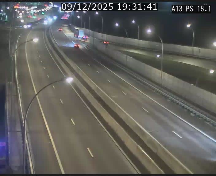 <h2>Traffic live webcam Luxembourg Dudelange - A13 direction Croix de Bettembourg - BK 18.1</h2>