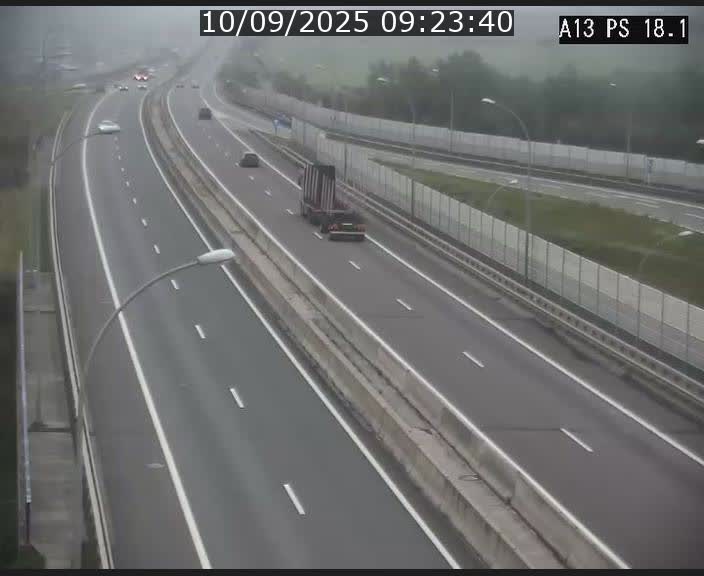 Traffic live webcam Luxembourg Dudelange - A13 direction Croix de Bettembourg - BK 18.1