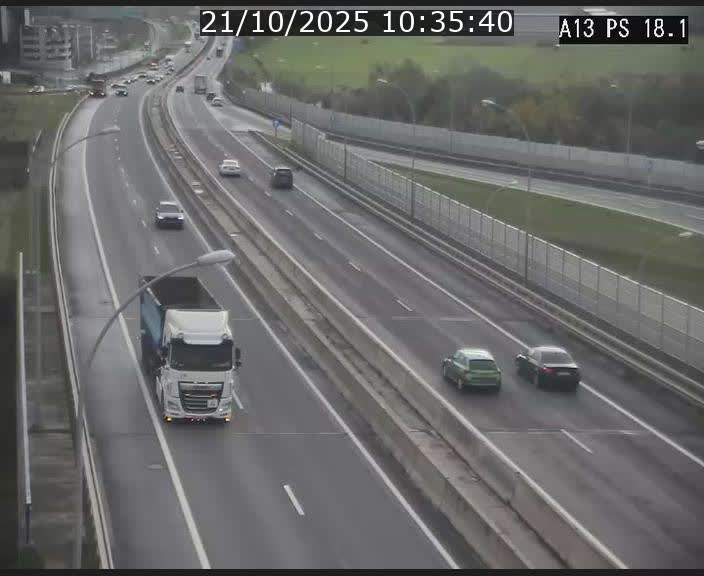 <h2>Traffic live webcam Luxembourg Dudelange - A13 direction Croix de Bettembourg - BK 18.1</h2>
