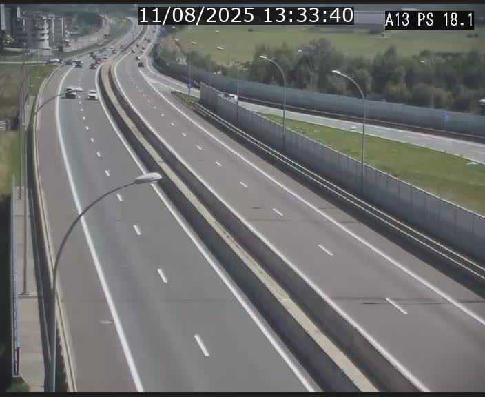 <h2>Traffic live webcam Luxembourg Dudelange - A13 direction Croix de Bettembourg - BK 18.1</h2>