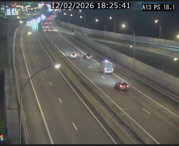 <h2>Traffic live webcam Luxembourg Dudelange - A13 direction Croix de Bettembourg - BK 18.1</h2>