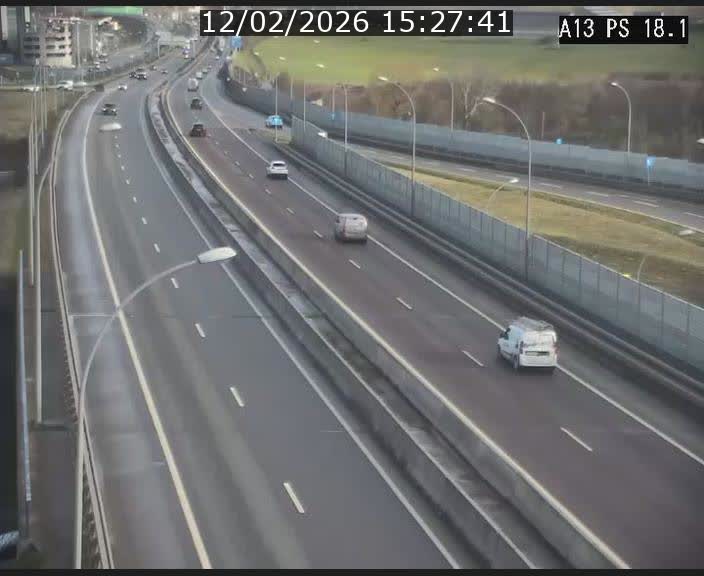 <h2>Traffic live webcam Luxembourg Dudelange - A13 direction Croix de Bettembourg - BK 18.1</h2>