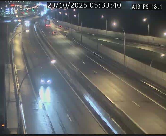 <h2>Traffic live webcam Luxembourg Dudelange - A13 direction Croix de Bettembourg - BK 18.1</h2>