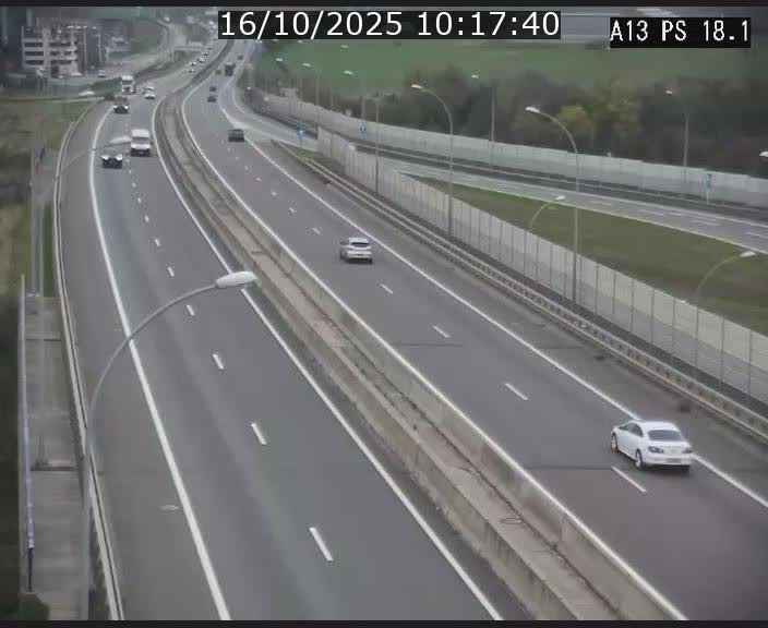<h2>Traffic live webcam Luxembourg Dudelange - A13 direction Croix de Bettembourg - BK 18.1</h2>