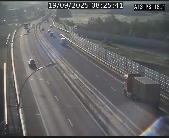 Traffic live webcam Luxembourg Dudelange - A13 direction Croix de Bettembourg - BK 18.1