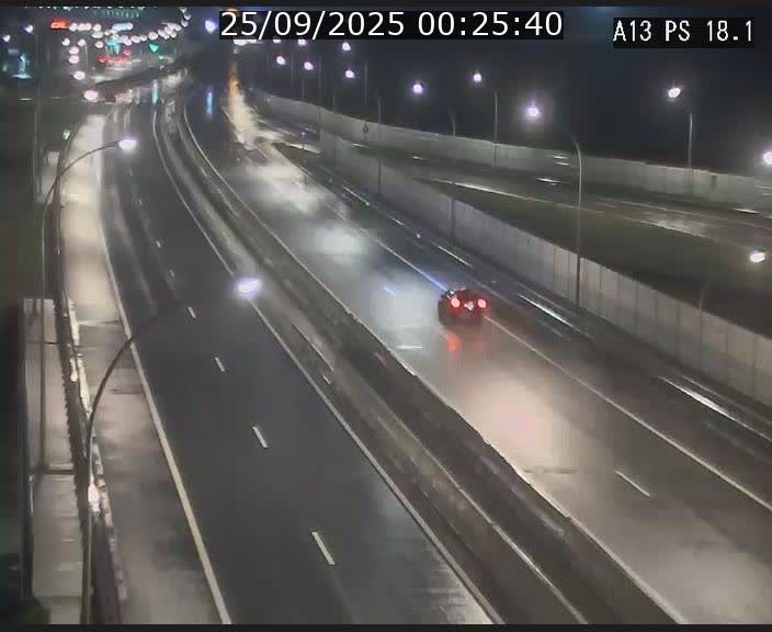 <h2>Traffic live webcam Luxembourg Dudelange - A13 direction Croix de Bettembourg - BK 18.1</h2>
