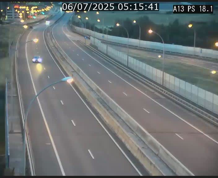 Traffic live webcam Luxembourg Dudelange - A13 direction Croix de Bettembourg - BK 18.1