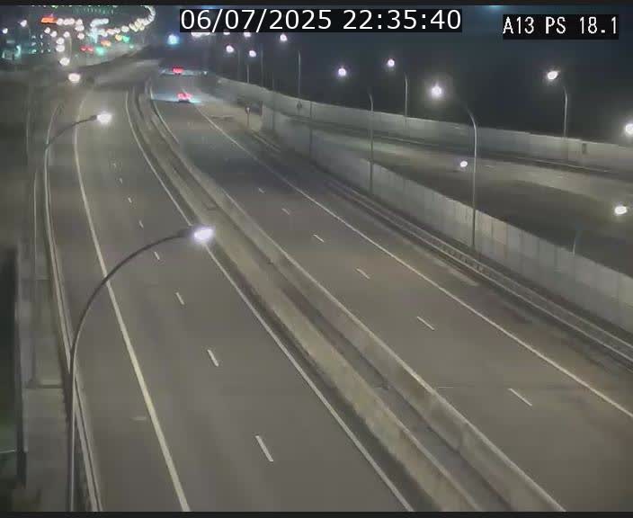 Traffic live webcam Luxembourg Dudelange - A13 direction Croix de Bettembourg - BK 18.1