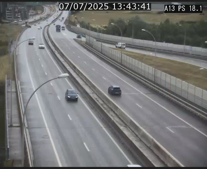 Traffic live webcam Luxembourg Dudelange - A13 direction Croix de Bettembourg - BK 18.1