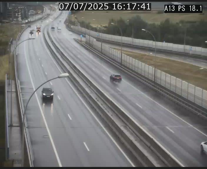 Traffic live webcam Luxembourg Dudelange - A13 direction Croix de Bettembourg - BK 18.1