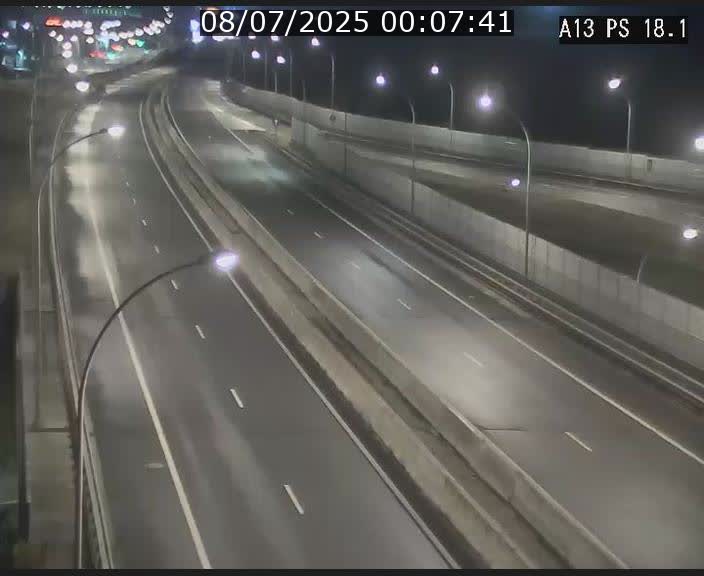 Traffic live webcam Luxembourg Dudelange - A13 direction Croix de Bettembourg - BK 18.1