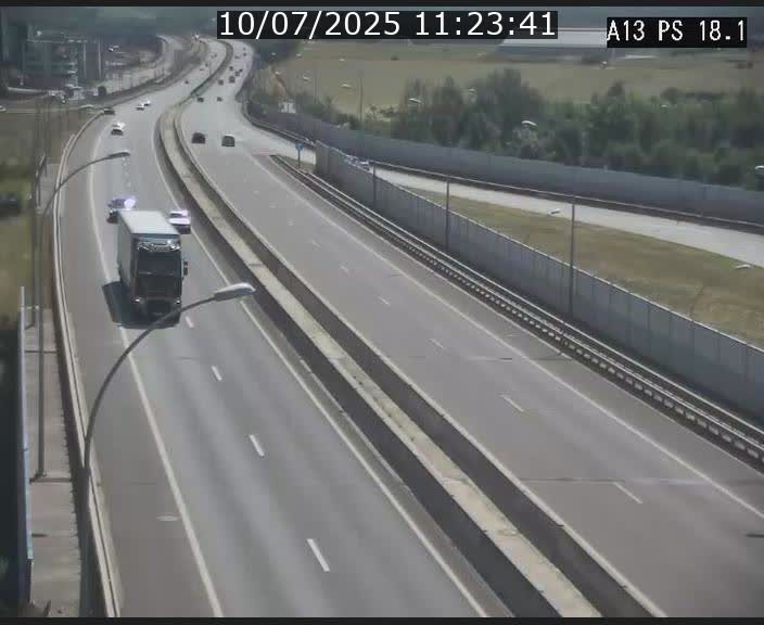 Traffic live webcam Luxembourg Dudelange - A13 direction Croix de Bettembourg - BK 18.1