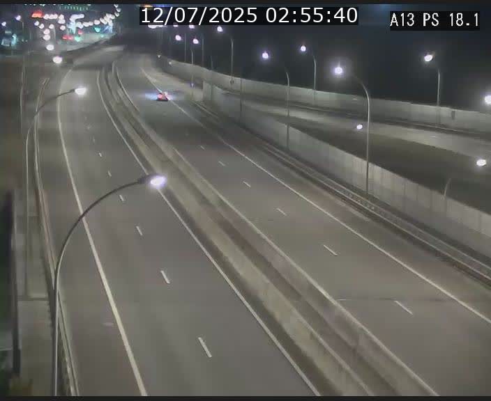 Traffic live webcam Luxembourg Dudelange - A13 direction Croix de Bettembourg - BK 18.1