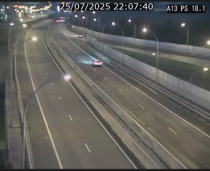 Traffic live webcam Luxembourg Dudelange - A13 direction Croix de Bettembourg - BK 18.1