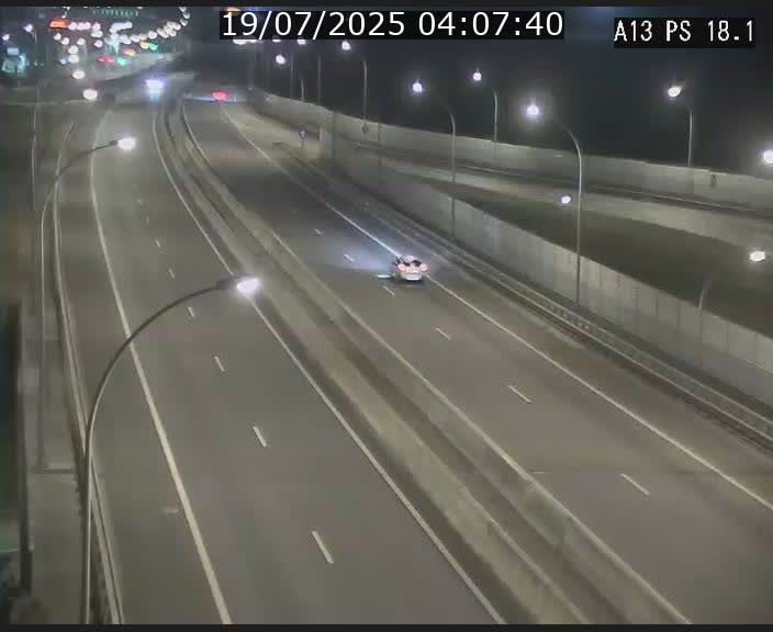 Traffic live webcam Luxembourg Dudelange - A13 direction Croix de Bettembourg - BK 18.1
