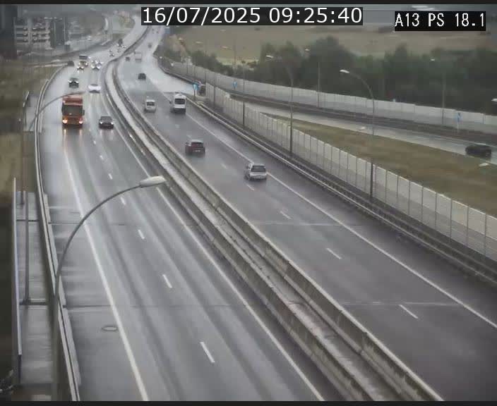 Traffic live webcam Luxembourg Dudelange - A13 direction Croix de Bettembourg - BK 18.1