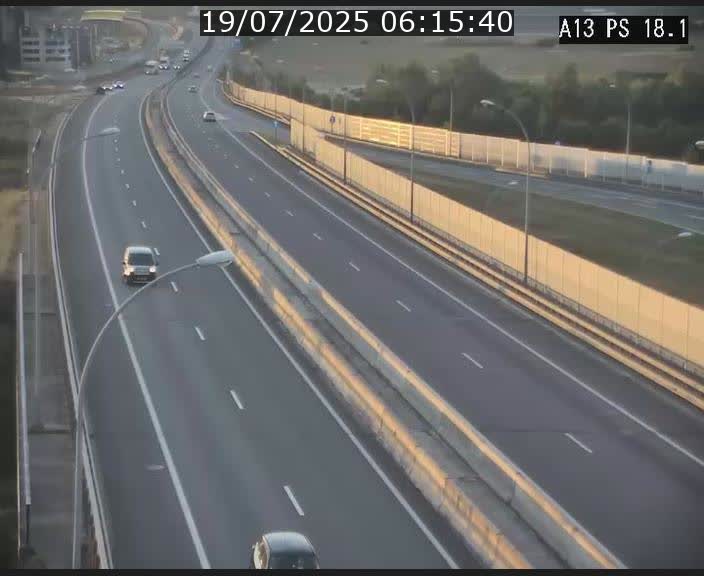 Traffic live webcam Luxembourg Dudelange - A13 direction Croix de Bettembourg - BK 18.1