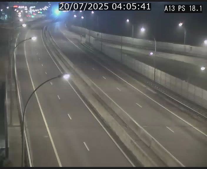 Traffic live webcam Luxembourg Dudelange - A13 direction Croix de Bettembourg - BK 18.1