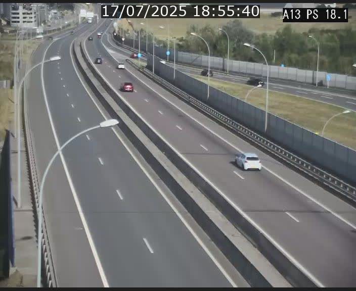 Traffic live webcam Luxembourg Dudelange - A13 direction Croix de Bettembourg - BK 18.1