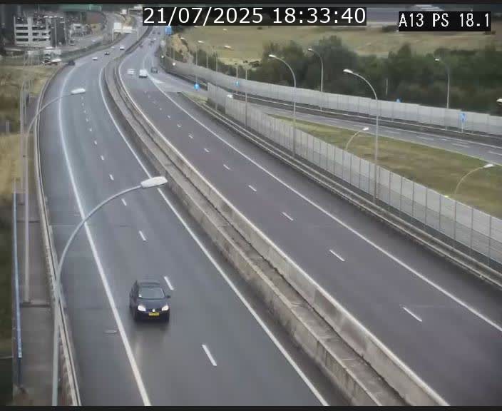 Traffic live webcam Luxembourg Dudelange - A13 direction Croix de Bettembourg - BK 18.1