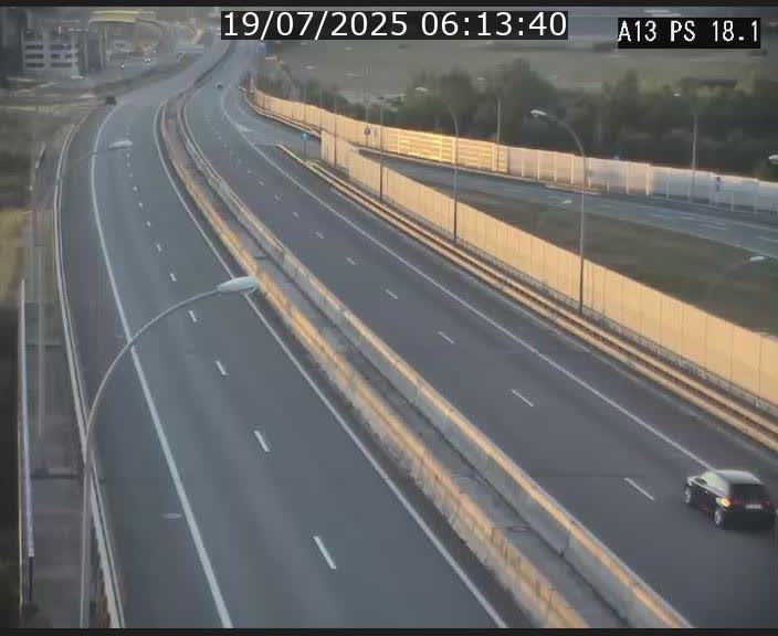 Traffic live webcam Luxembourg Dudelange - A13 direction Croix de Bettembourg - BK 18.1