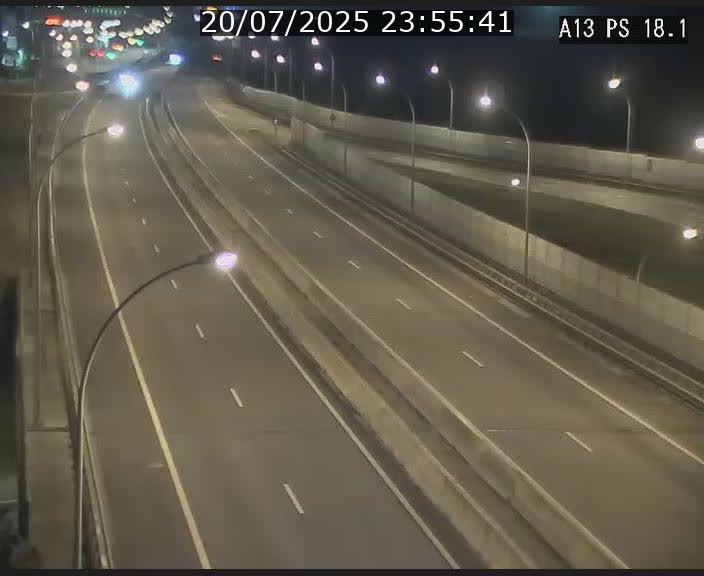 Traffic live webcam Luxembourg Dudelange - A13 direction Croix de Bettembourg - BK 18.1