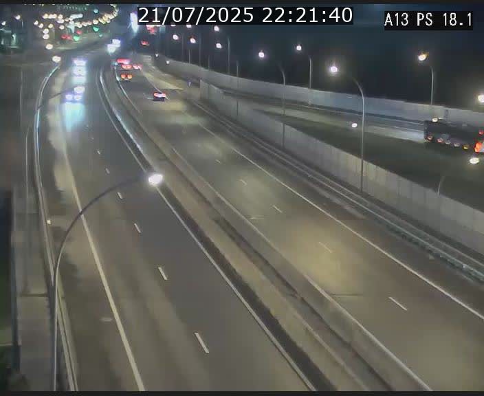 Traffic live webcam Luxembourg Dudelange - A13 direction Croix de Bettembourg - BK 18.1