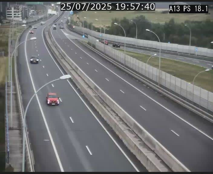 Traffic live webcam Luxembourg Dudelange - A13 direction Croix de Bettembourg - BK 18.1