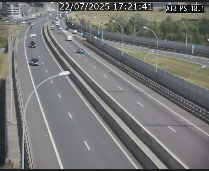 Traffic live webcam Luxembourg Dudelange - A13 direction Croix de Bettembourg - BK 18.1
