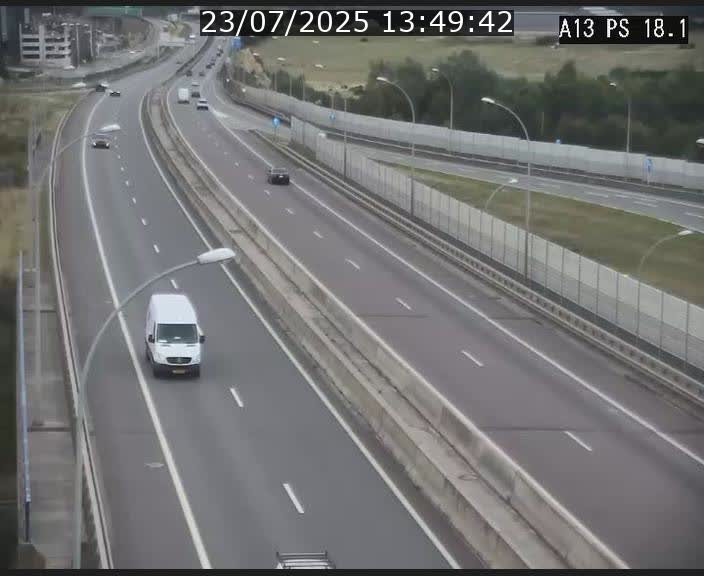 Traffic live webcam Luxembourg Dudelange - A13 direction Croix de Bettembourg - BK 18.1
