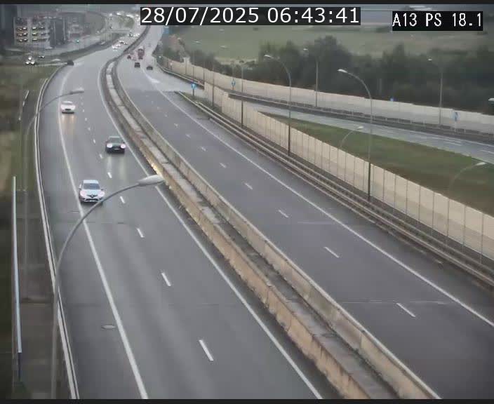 Traffic live webcam Luxembourg Dudelange - A13 direction Croix de Bettembourg - BK 18.1