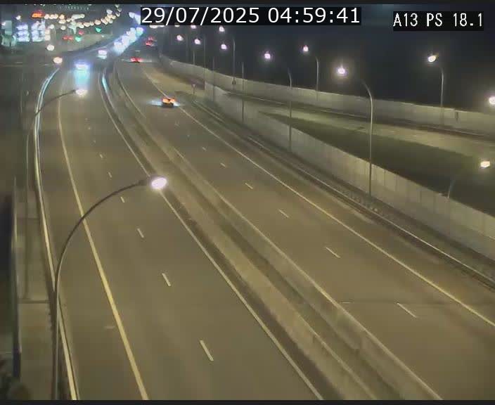 Traffic live webcam Luxembourg Dudelange - A13 direction Croix de Bettembourg - BK 18.1