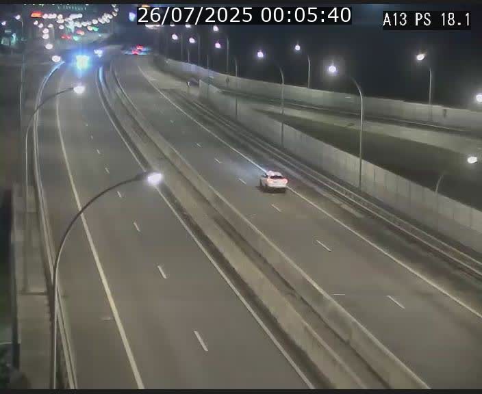 Traffic live webcam Luxembourg Dudelange - A13 direction Croix de Bettembourg - BK 18.1