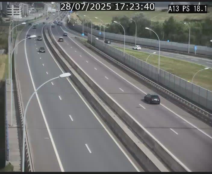 Traffic live webcam Luxembourg Dudelange - A13 direction Croix de Bettembourg - BK 18.1