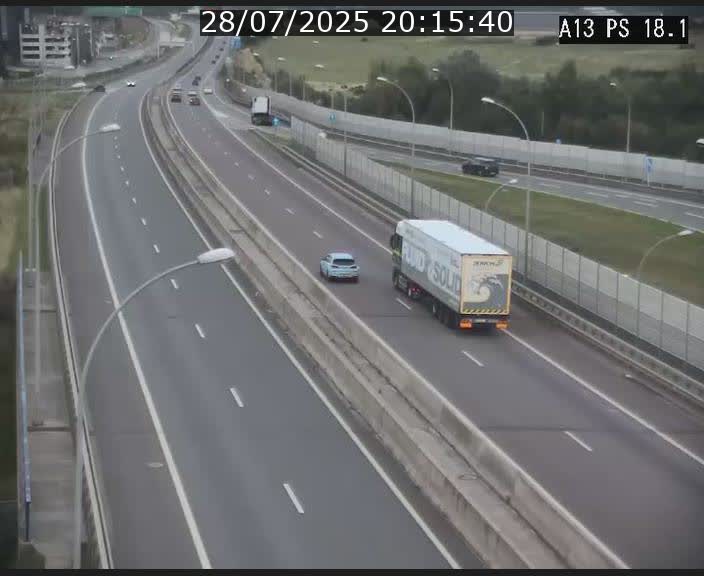 Traffic live webcam Luxembourg Dudelange - A13 direction Croix de Bettembourg - BK 18.1