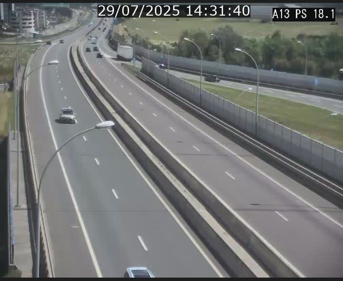 Traffic live webcam Luxembourg Dudelange - A13 direction Croix de Bettembourg - BK 18.1