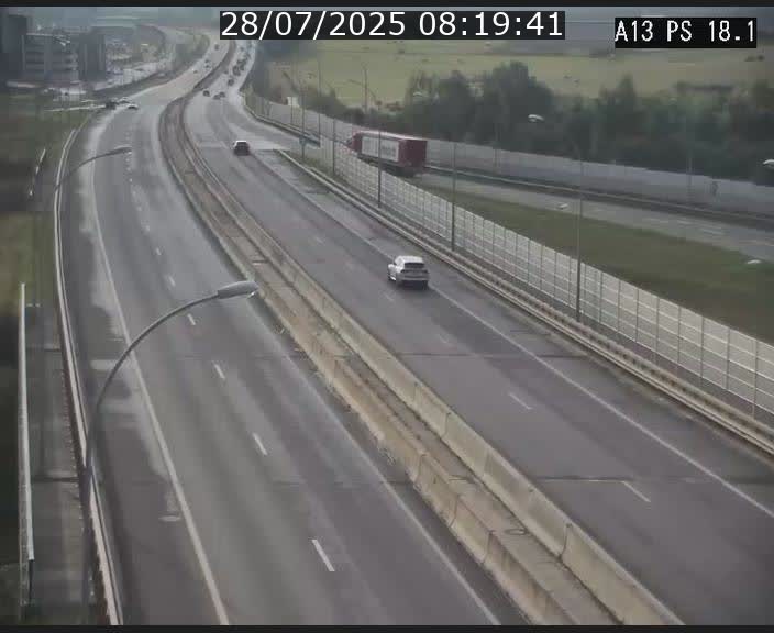 Traffic live webcam Luxembourg Dudelange - A13 direction Croix de Bettembourg - BK 18.1