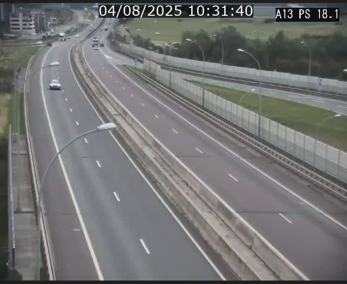 Traffic live webcam Luxembourg Dudelange - A13 direction Croix de Bettembourg - BK 18.1