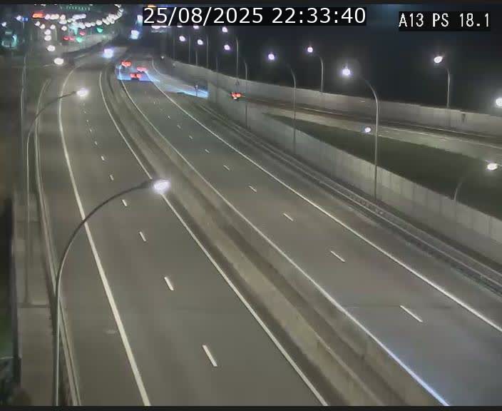 Traffic live webcam Luxembourg Dudelange - A13 direction Croix de Bettembourg - BK 18.1