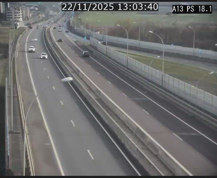 <h2>Traffic live webcam Luxembourg Dudelange - A13 direction Croix de Bettembourg - BK 18.1</h2>