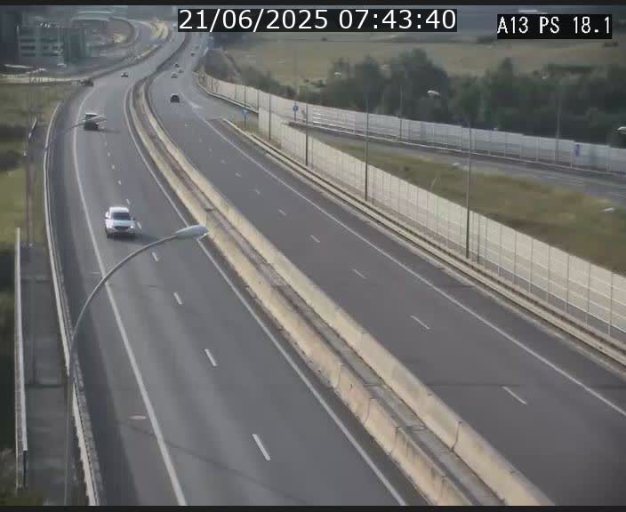 <h2>Traffic live webcam Luxembourg Dudelange - A13 direction Croix de Bettembourg - BK 18.1</h2>